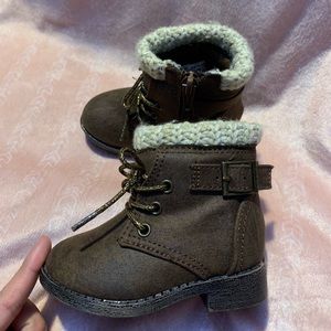 Shoes - Baby girl boots bundle! Shoes - Baby girl boots bundle!